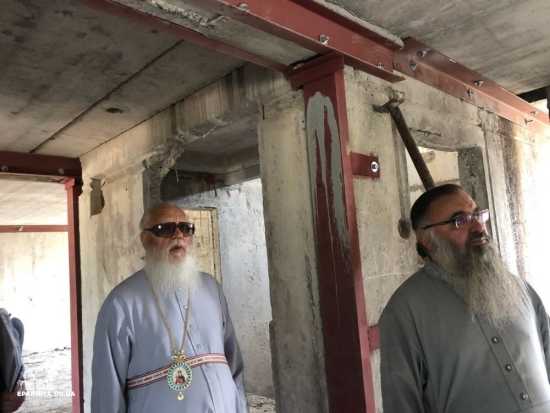 Владыка на стройплощадке