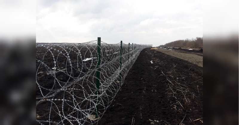 Стена с Россией