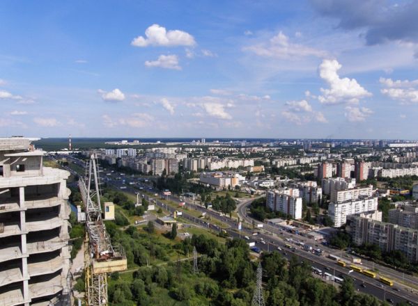 Проспект Генерала Ватутина в Киеве