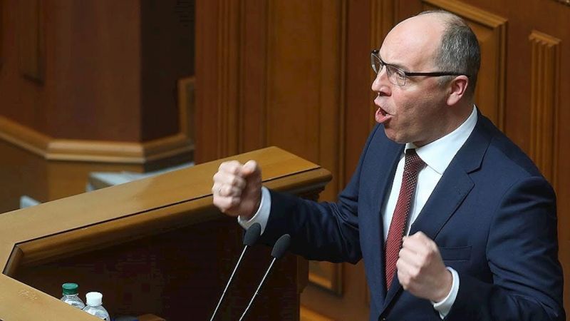 Парубий против Зеленского