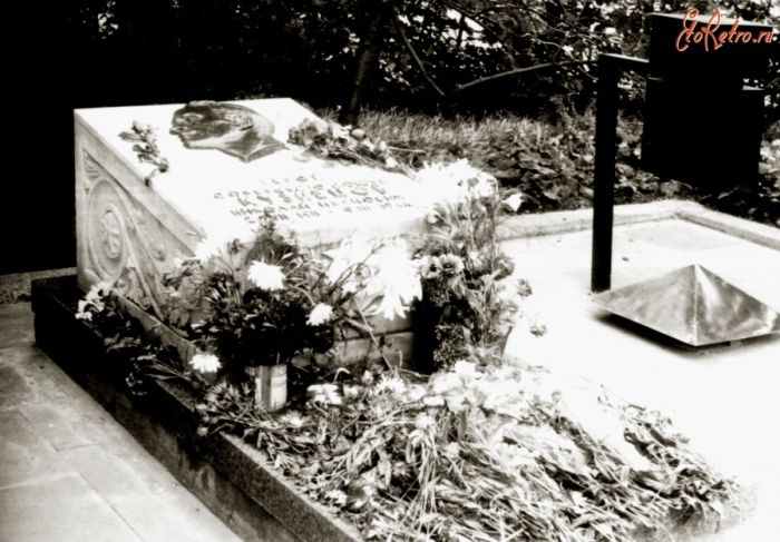 Могила Николая Кузнецова во Львове