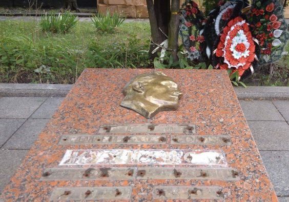 Могила Николая Кузнецова во Львове