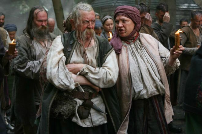 Нина Русланова и Валерий Золотухин в фильме «Вий»