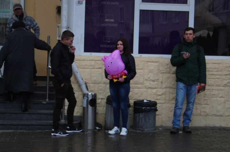 Лучане в ожидании Порошенко