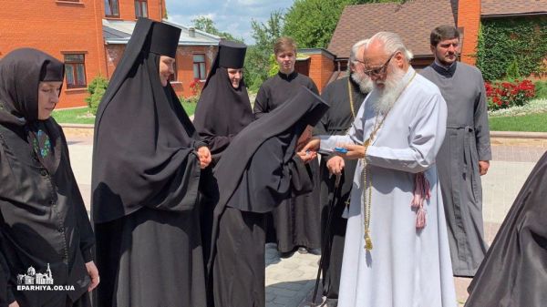 Визит Одесского митрополита в Святогорскую Лавру
