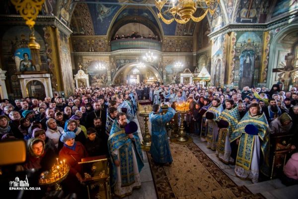 Крестный ход с чудотворной Феодоровской иконой Богоматери в Измаиле