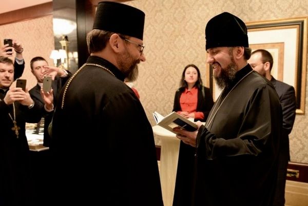 Между ПЦУ-СПУ и УГКЦ разгорается конкурентная борьба за влияние в ВСУ