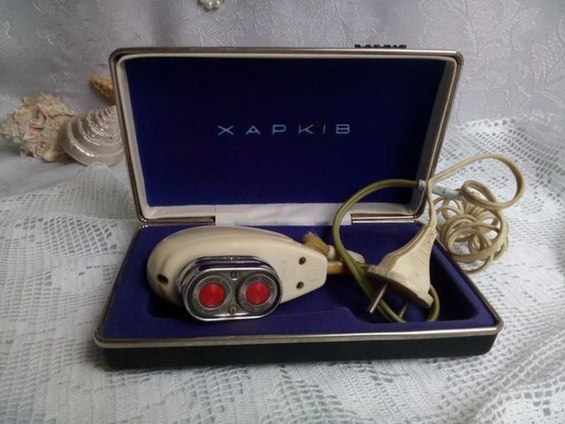 Знаменитые харьковские электробритвы выпускались заводом электроаппаратуры (ХЗЭА)