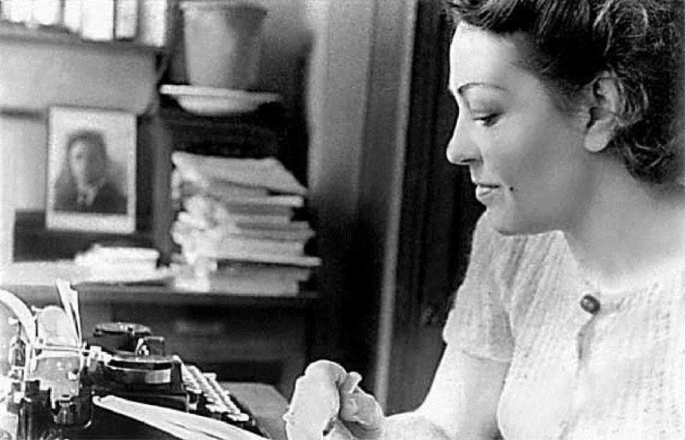 Поэт Вероника Тушнова