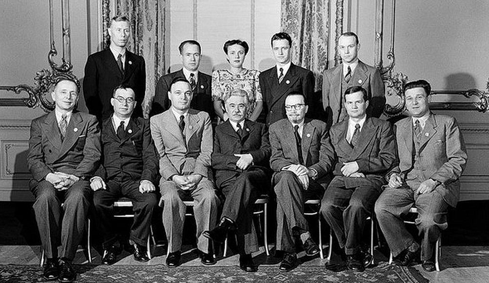 Делегация УССР в Сан-Франциско. В центре (в очках) – её руководитель Д. З. Мануильский