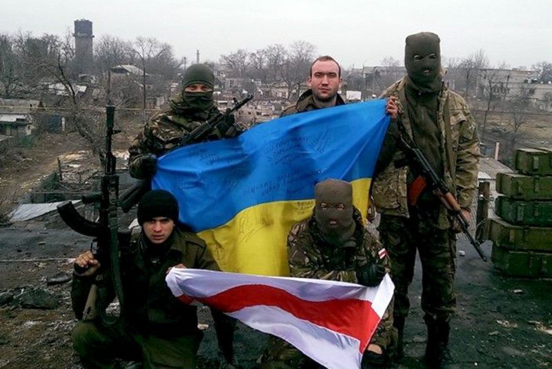 Взаимодействие украинских и белорусских националистов со времён государственного переворота 2014 года значительно усилилось, в том числе, и за счёт участия белорусов в карательных батальонах, воюющих с Донбассом