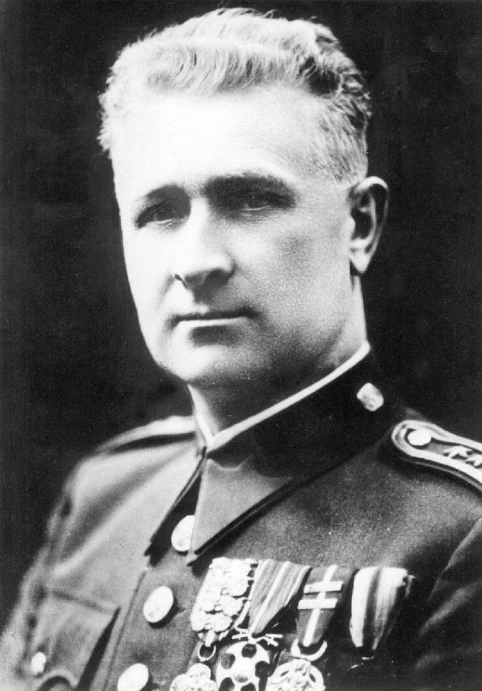 Людвик Свобода, заместитель командира 1-го Чехословацкого отдельного батальона