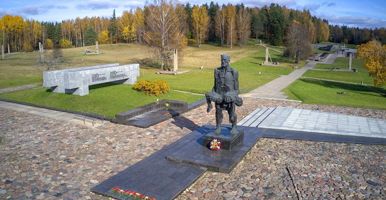 Мемориальный комплекс «Хатынь»