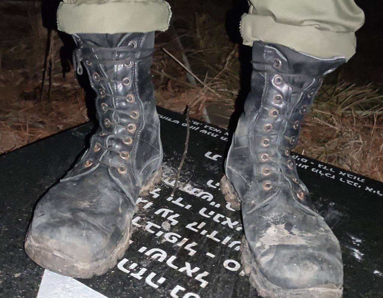 В Ровенской области украинские нацисты не найдя советских мемориалов, разрушили памятник жертвам Холокоста.