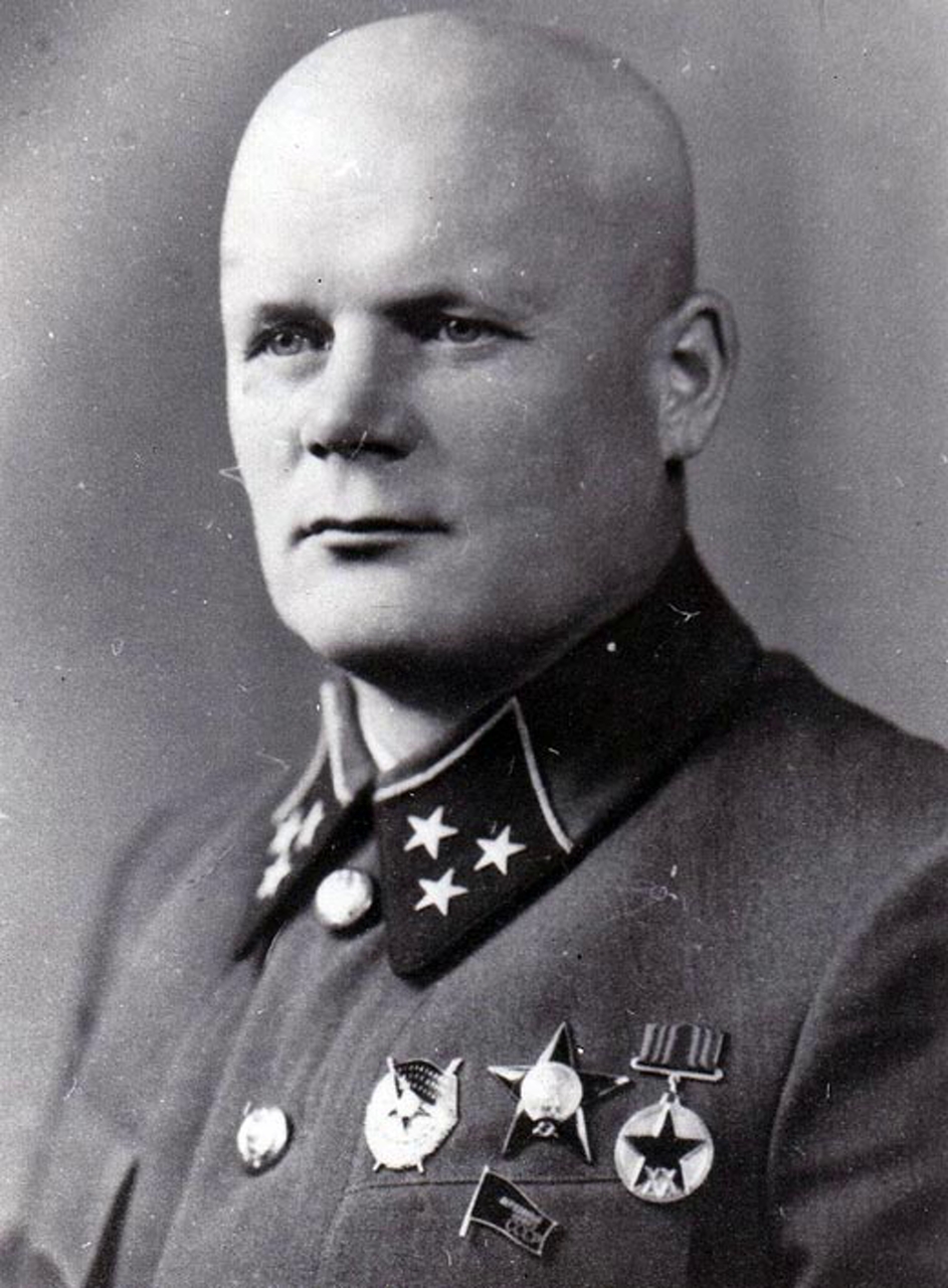 Начальник Главного разведывательного управления РККА Филипп Голиков