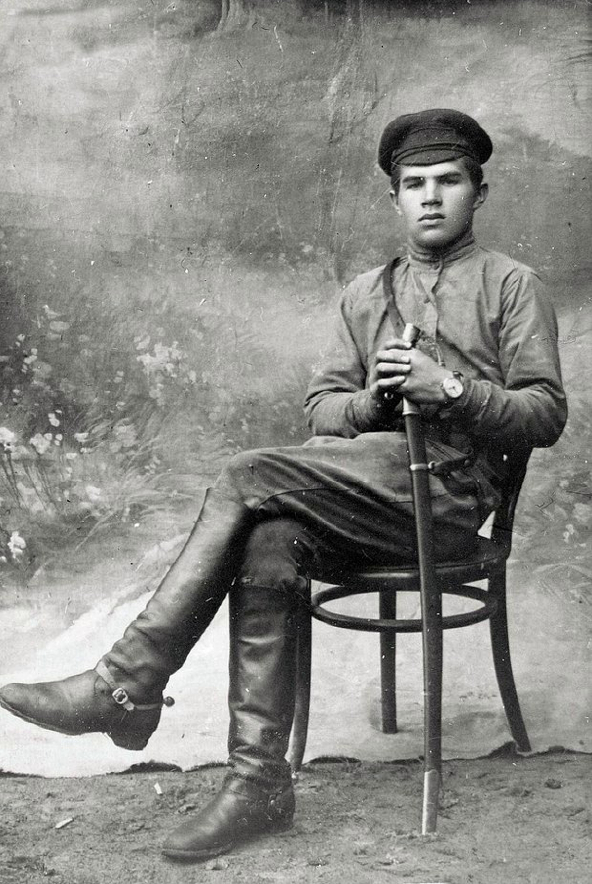 Красный командир Василий Чуйков на фотографии времён Гражданской войны