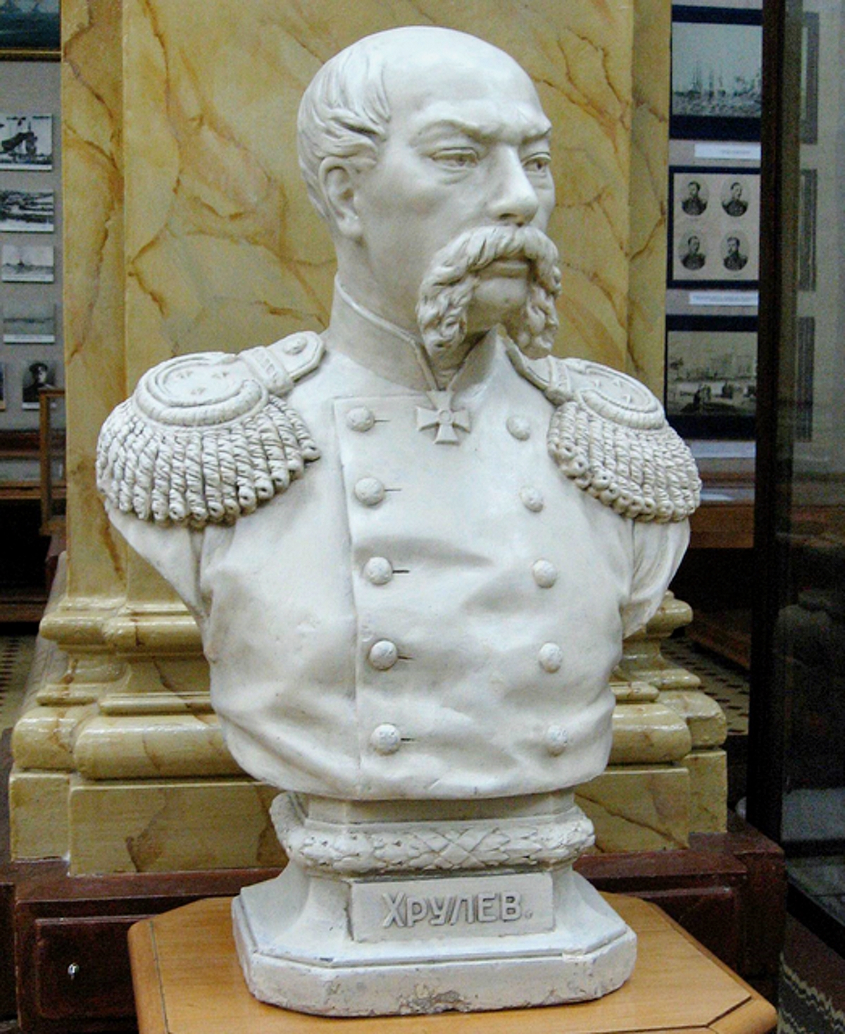 Бюст генерала Хрулёва из коллекции Музея истории Черноморского флота России