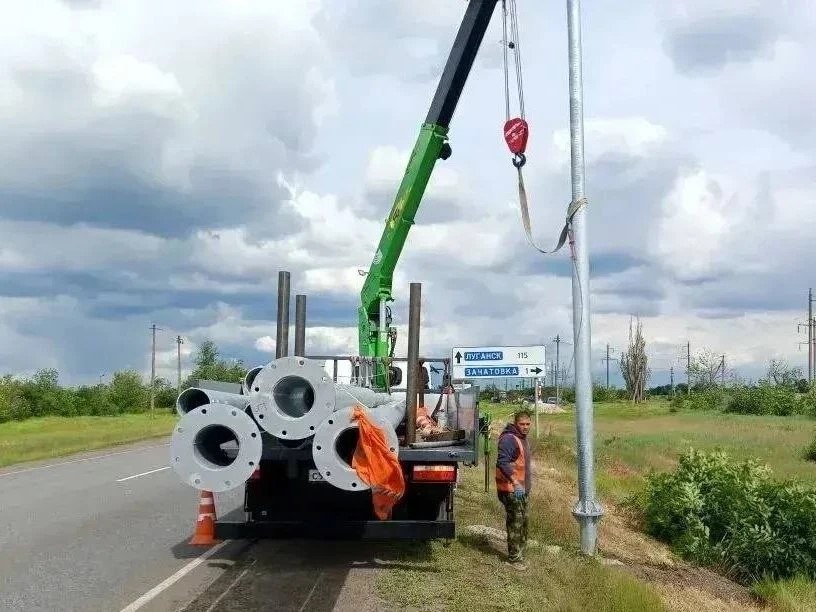 На двух ключевых трассах ДНР появится новое освещение