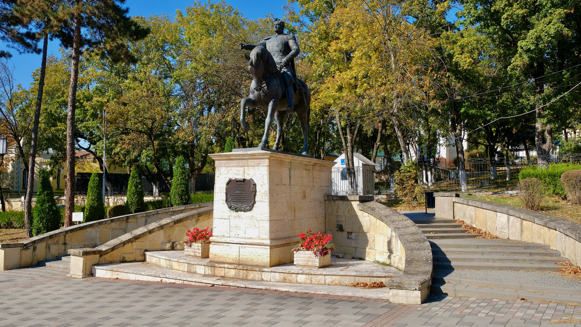 Памятник генералу Ермолову в Пятигорске. Фотография Вячеслава Бухарова 
