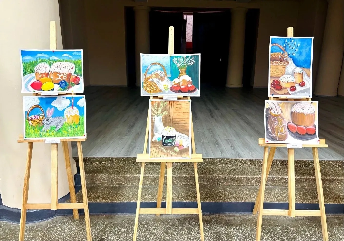 Выставка детских рисунков «Свет Пасхи»