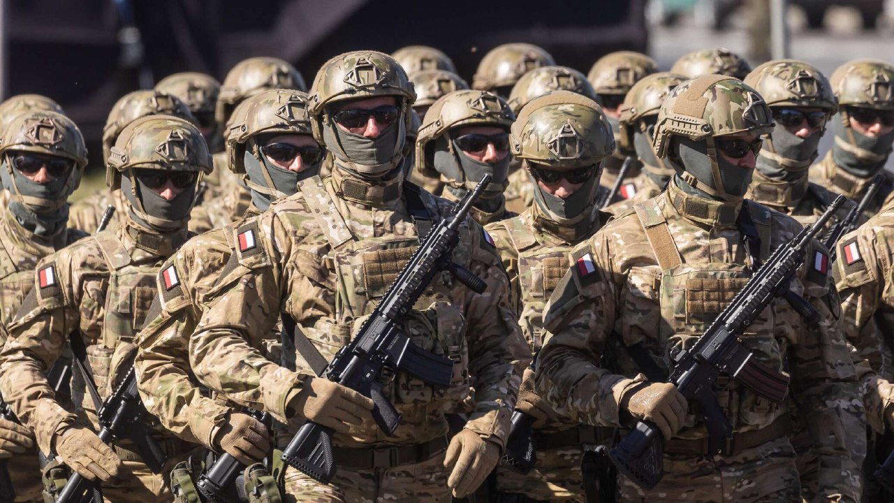 Так выглядит дружелюбие по версии Варшавы. Источник: AFP