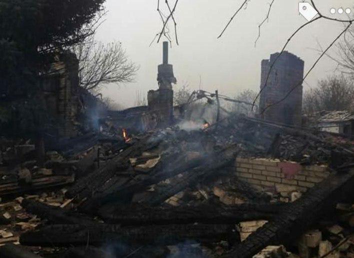 Многострадальное Зайцево под Донецком. Пепелище чьей-то жизни, которое в сводках назовут «последствиями обстрелов ВФУ», 2016 год