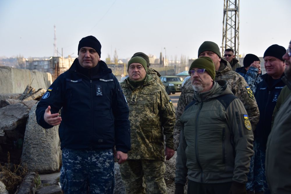 Министр обороны Резников и главком ВМСУ Неежпапа в Бердянске