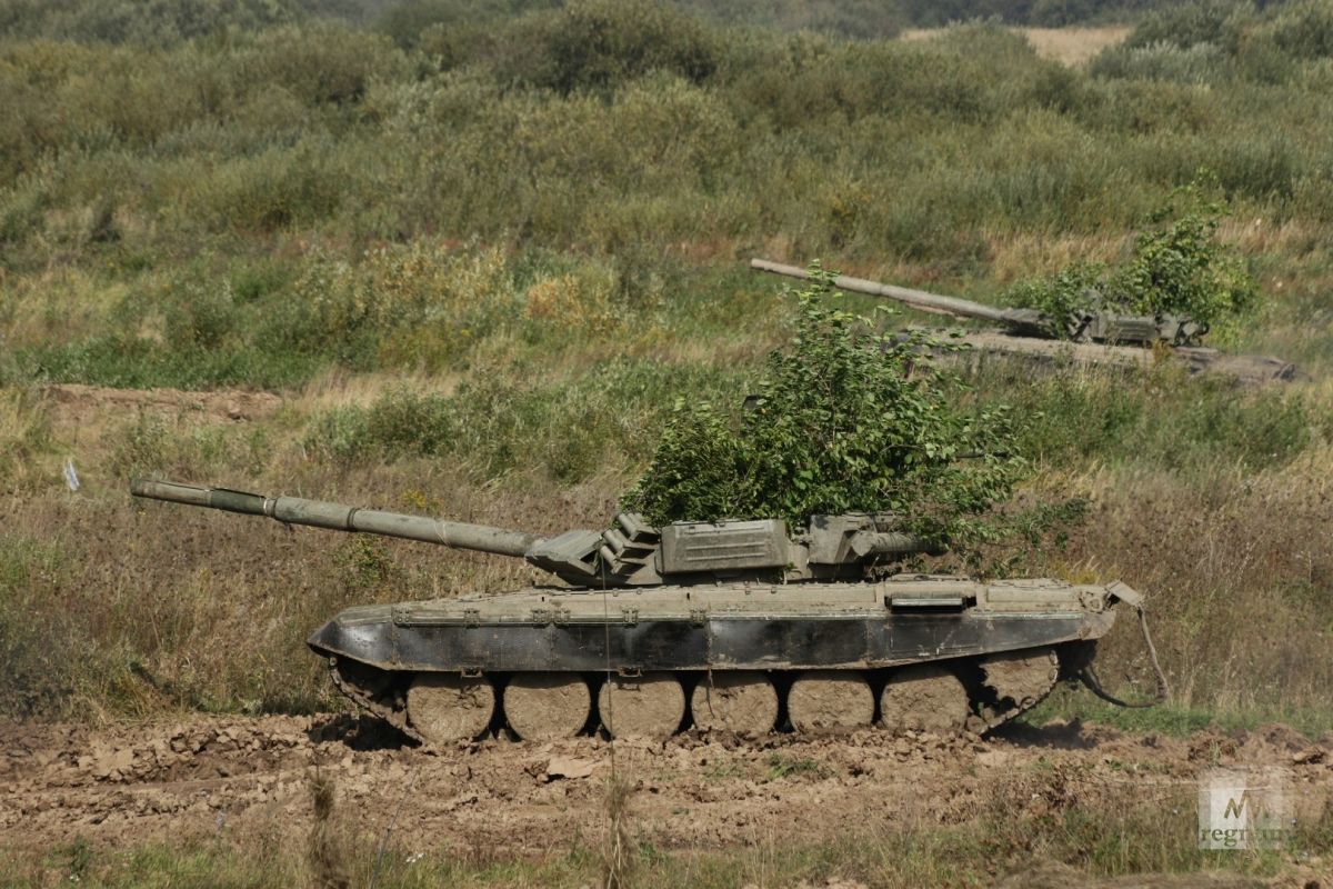 Боевая техника на учениях «Запад – 2021»