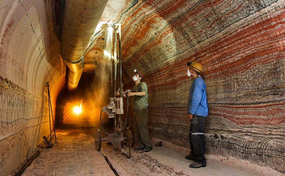 Совершенно ясно, что санкции в отношении «Белорусской калийной компании» Запад ввёл для того, чтобы потеснить белорусов на мировом рынке калийных удобрений. Фото: шахта БКК