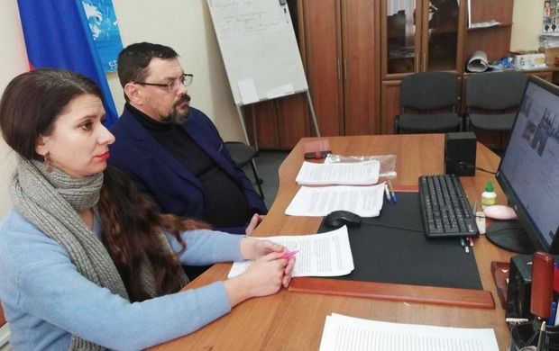 Член ТКГ от ЛНР Юрий БАРБАШОВ (справа)