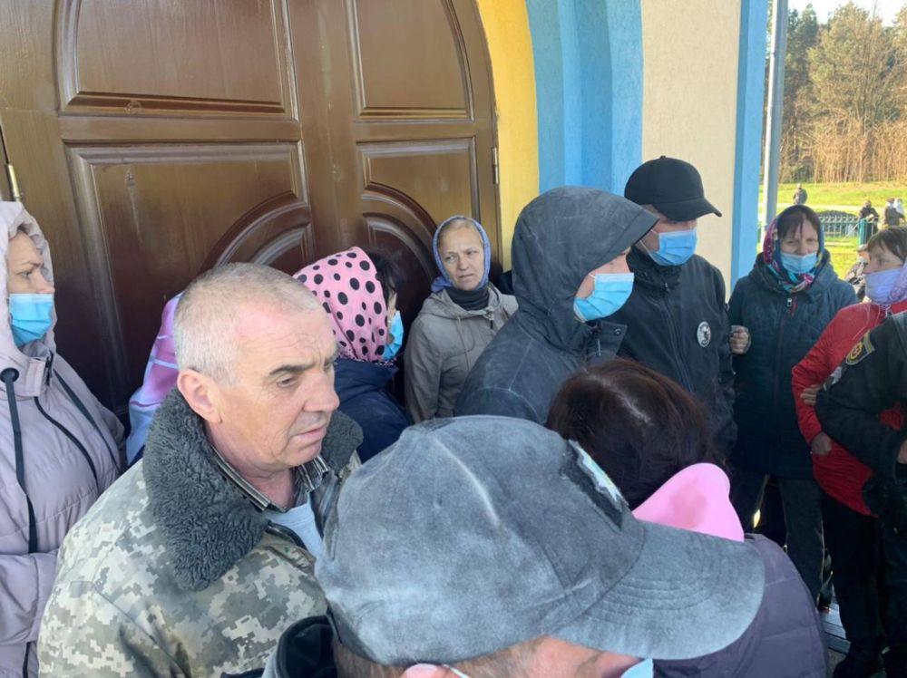 Двери в храм опечатаны. Источник – Союз православных журналистов