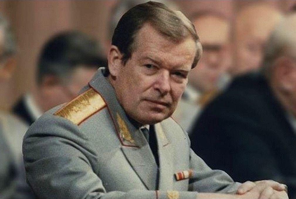 Ещё один из когорты предателей. Последний Председатель Комитета государственной безопасности СССР Вадим Бакатин, сдавший американцам наши секреты