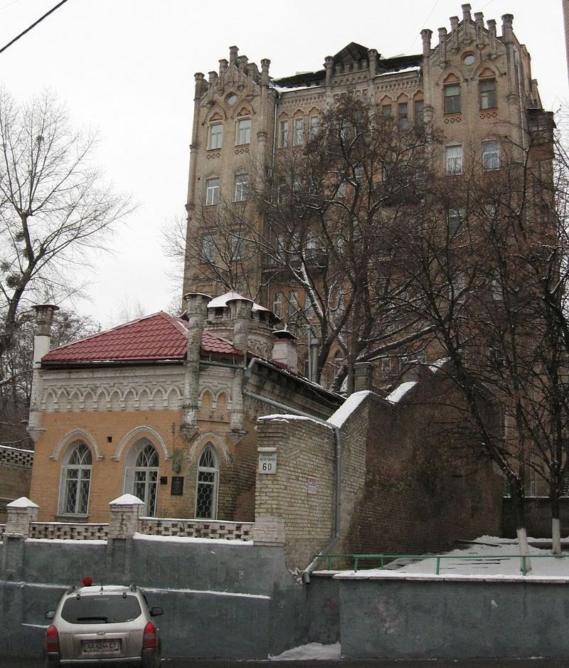 №60 – доходный дом Лапинского