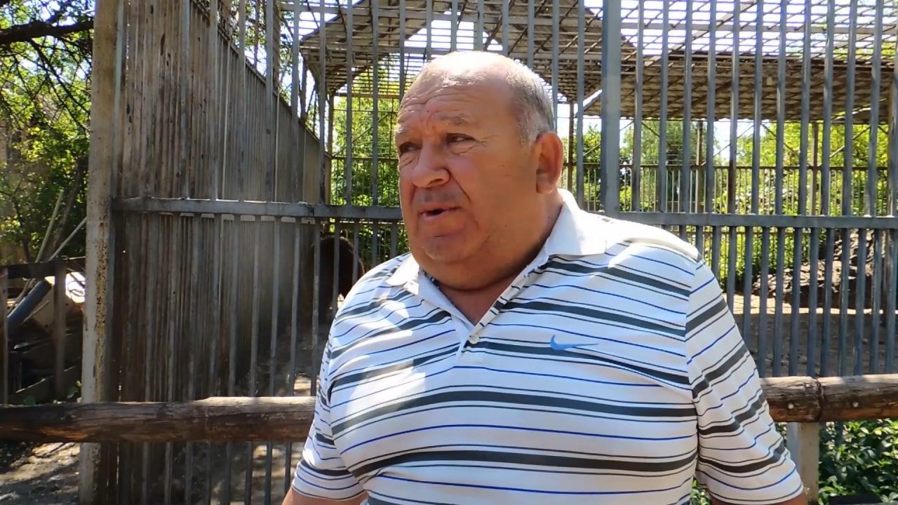 Директор мариупольского зоопарка Савелий Вашура