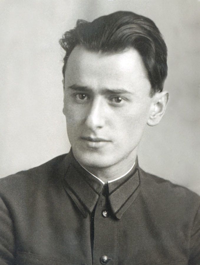 Иван Агаянц в начале 1940-х являлся резидентом советской разведки в Тегеране