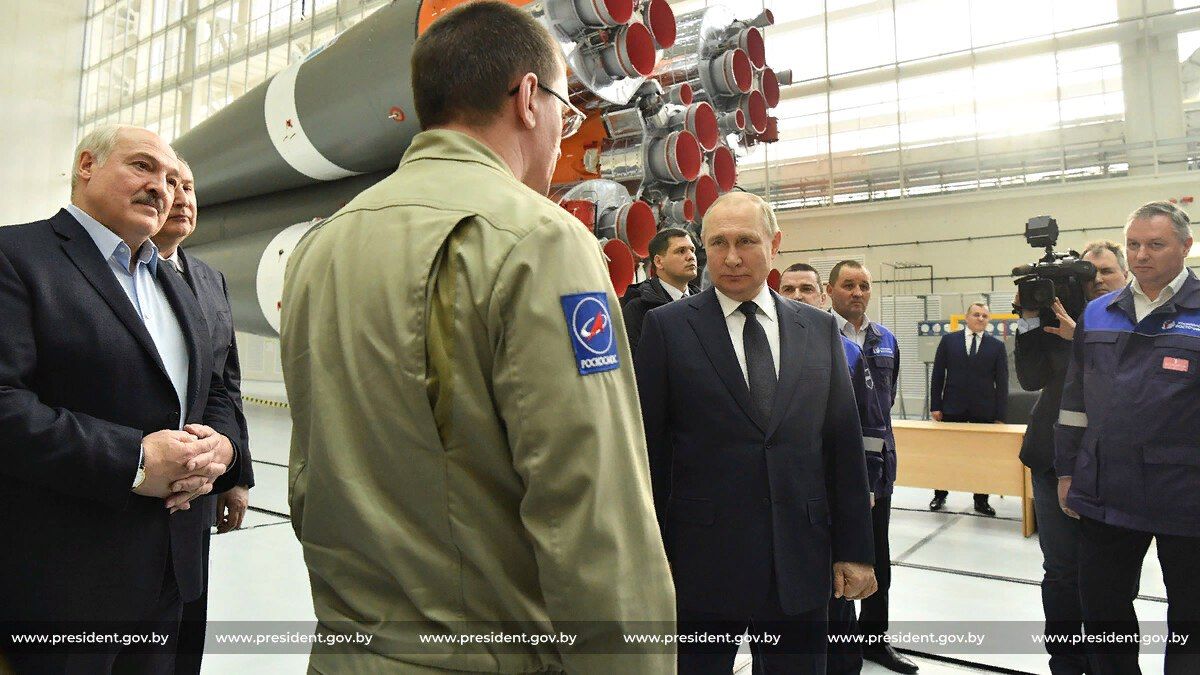 Президенты России и Белоруссии на космодроме «Восточный»