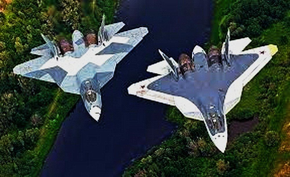 В абрисе истребителя Су-57 легко угадывается греческая буква «дельта»