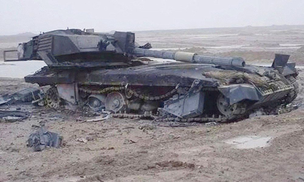 Подбитый танк «Challenger 2»