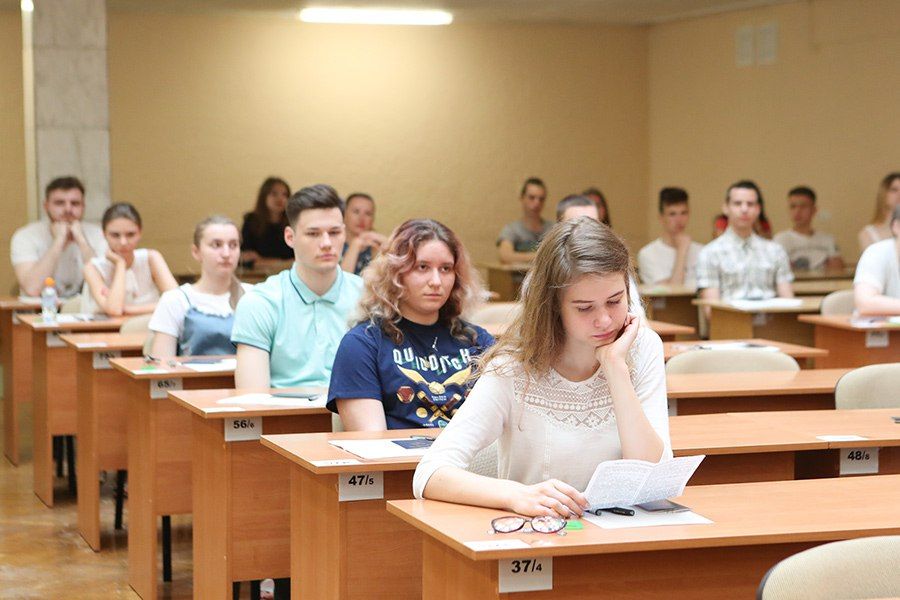 В этом году система экзаменов для выпускников 11-х классов в Белоруссии стала ещё ближе к российской. Источник: «Беларусь Сегодня»