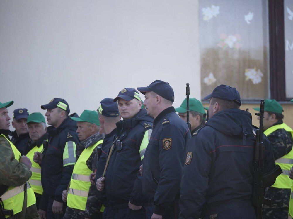 Одна из проверок «народного ополчения», которую проводили совместно с МВД. Источник: МедиаБрест