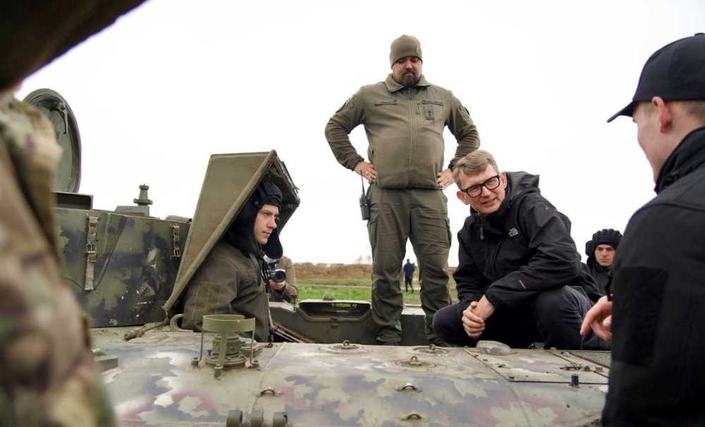 Фото: и.о. министра обороны Дании Троэльс Лунд Поульсен с визитом в Одессе 20.04.2023 / Минобороны Дании.