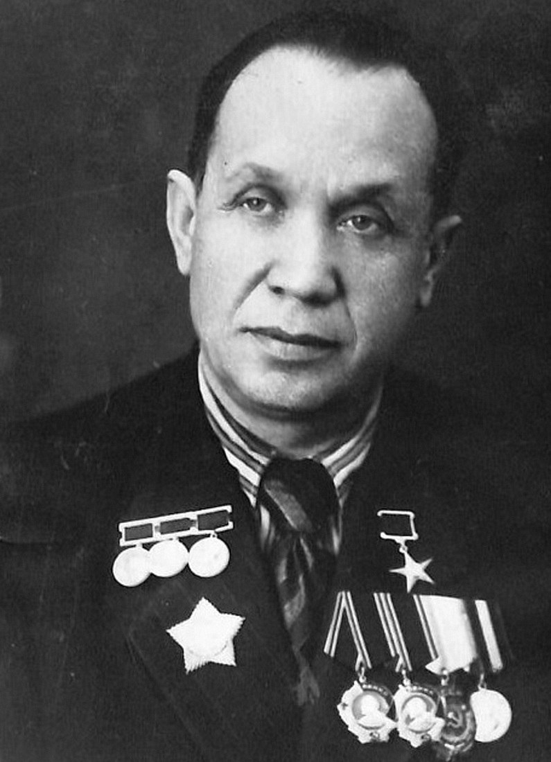 Лучший конструктор миномётного вооружения страны Б.И. Шавырин в 1950 году