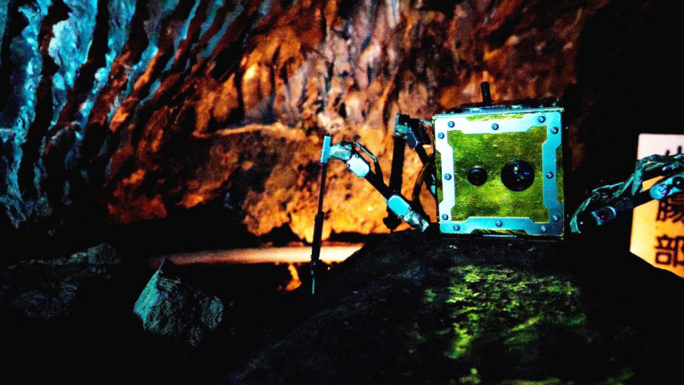 Украина и её пещерные лунатики