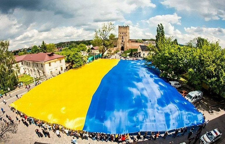 Украина отпразднует незалежнисть за 200 млн. долларов