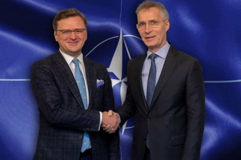 Кулеба и Столтенберг