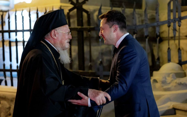 О том, как в городе каштанов снова предавали Христа