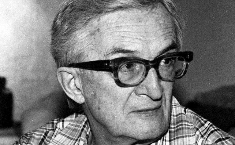 Заглавная иллюстрация: знаменитый оружейник И.Я. Стечкин