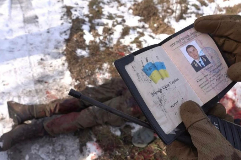 На заглавном фото: Нередко только благодаря российским бойцам погибшие военнослужащие ВСУ числятся таковыми, а не бесследно исчезнувшими