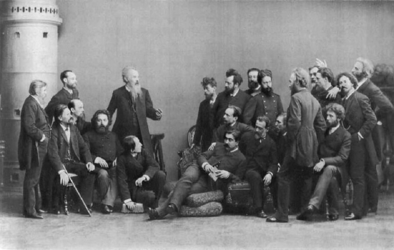 Заглавное фото: Группа членов «Товарищества передвижных художественных выставок».