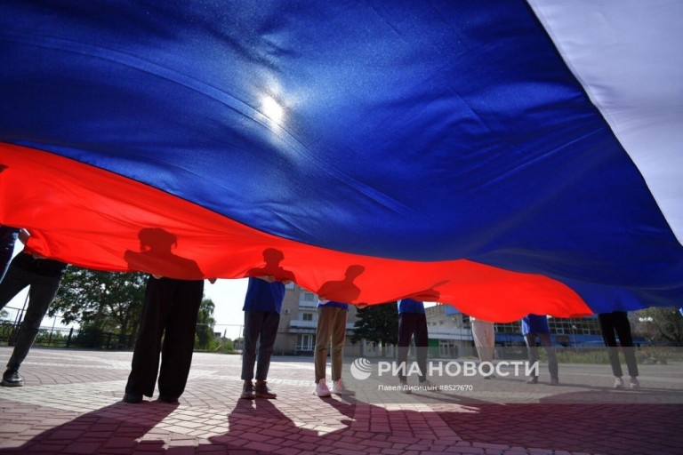 Новая Россия празднует День воссоединения